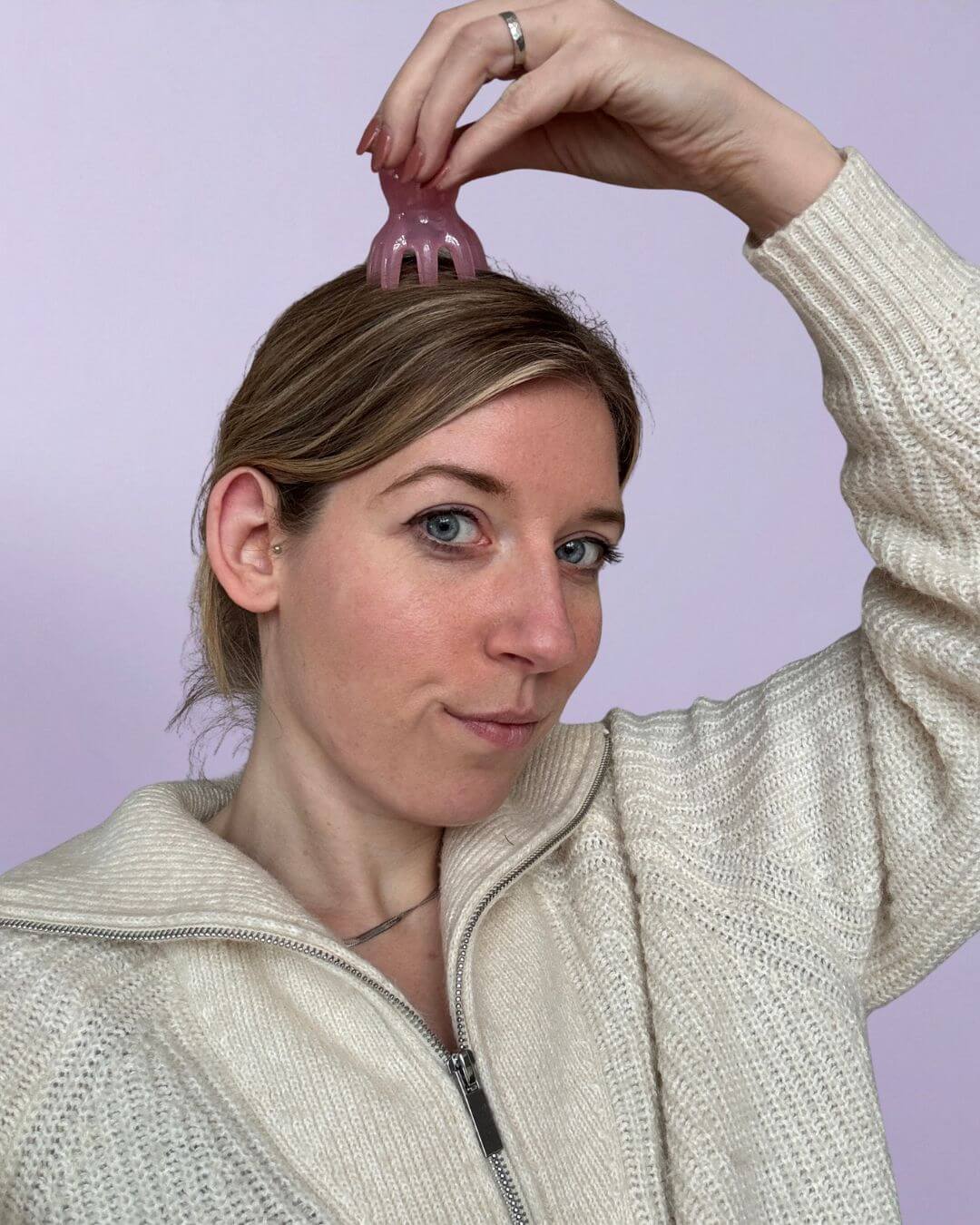 Gua Sha Massagegerät für Gesichtspflege und Entspannung – Selfcare für Mamas