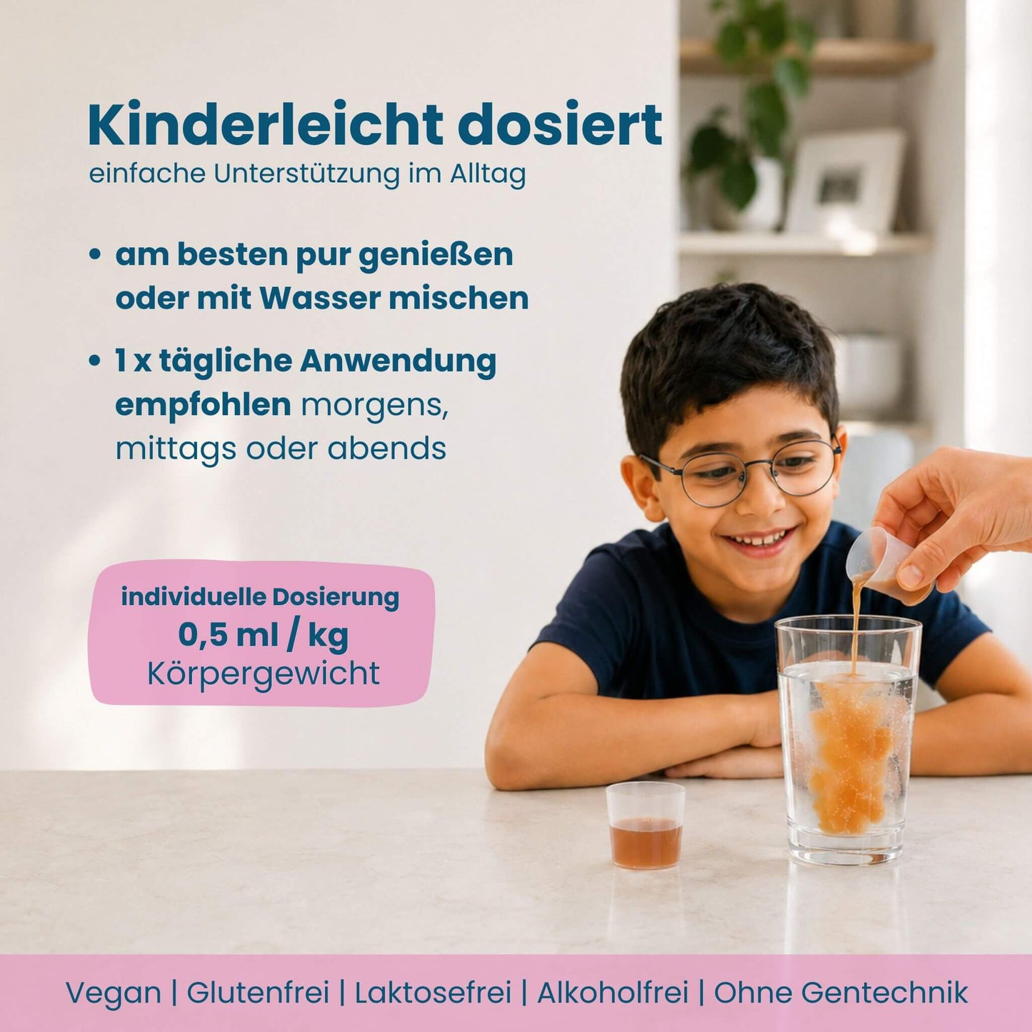 Junge nimmt Mister Big Saft ein, individuelle Dosierung nach Körpergewicht für Kinder
